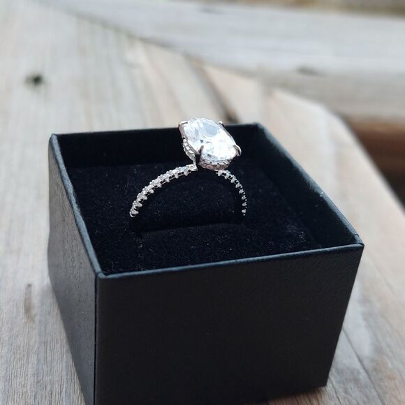 5 Carat Simulated Diamond Oval Sterling Silver Engagement Ring - Picture 7 of 16